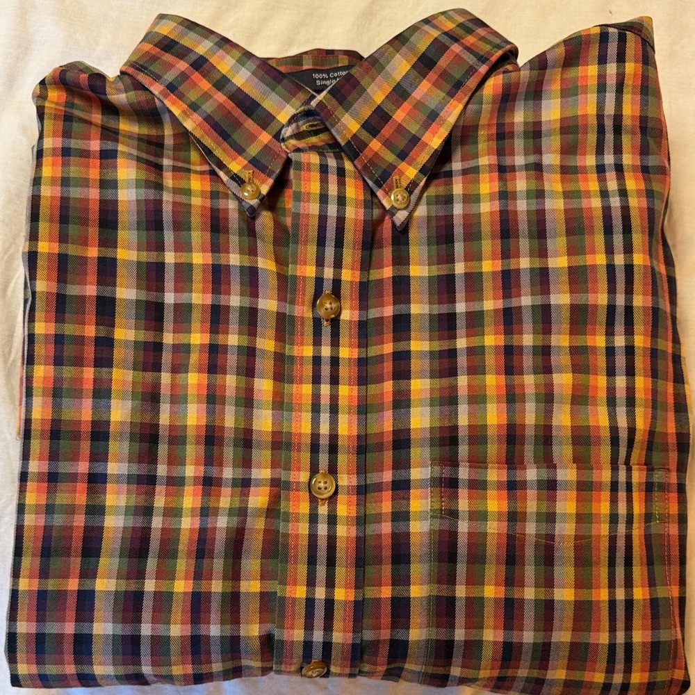 Men’s button Down 100% cotton wrinkle Free Batton Brand
